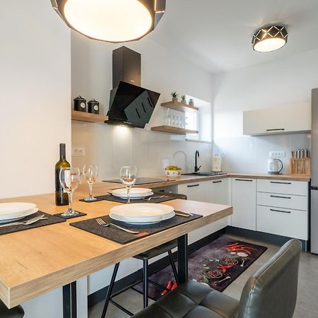 Apartments Siesta Sumartin Ngoại thất bức ảnh