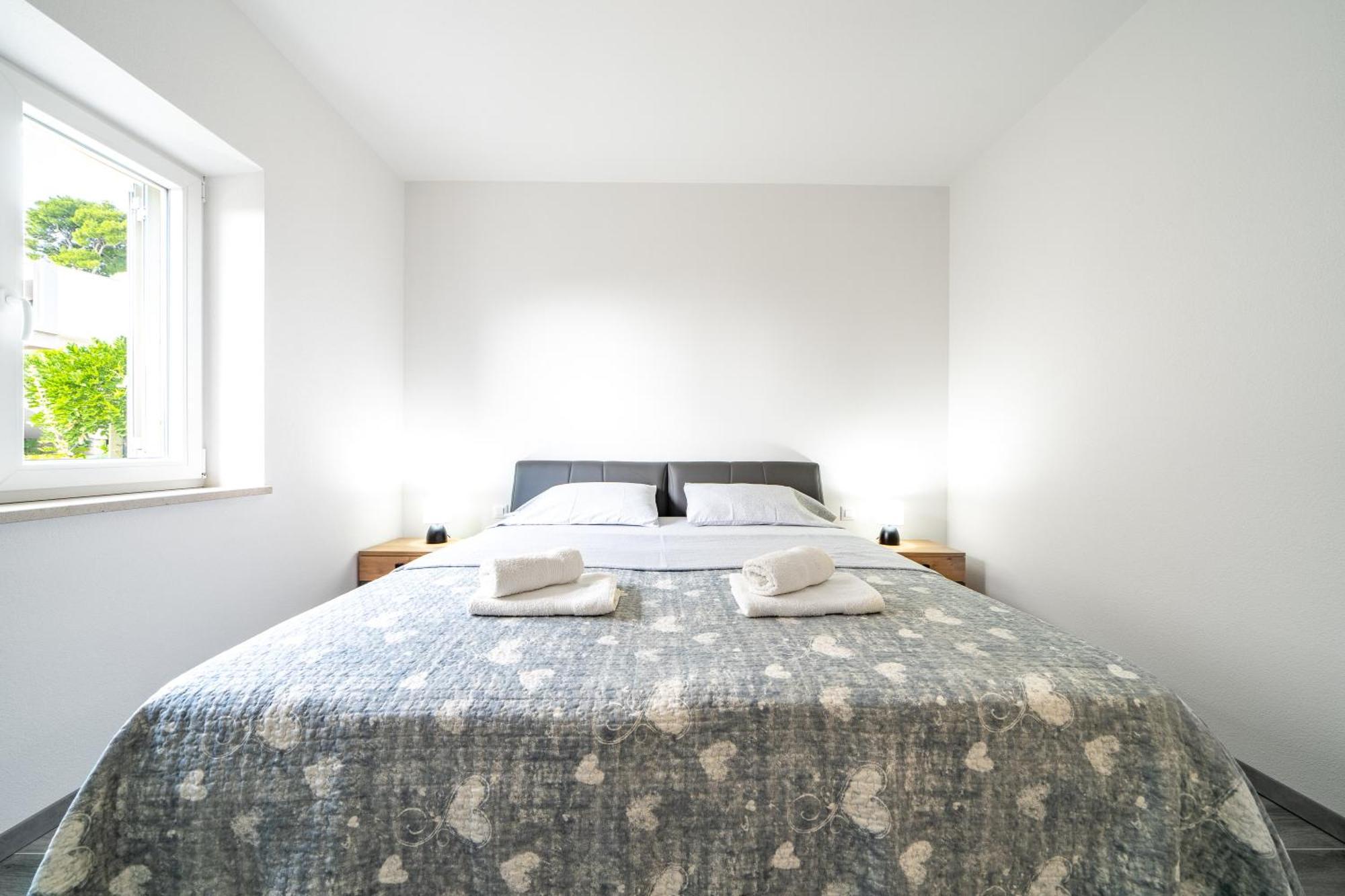 Apartments Siesta Sumartin Ngoại thất bức ảnh