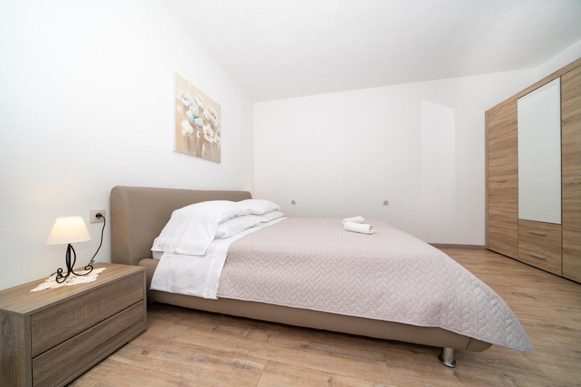 Apartments Siesta Sumartin Ngoại thất bức ảnh