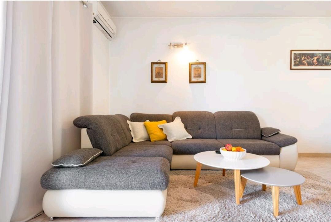 Apartments Siesta Sumartin Ngoại thất bức ảnh