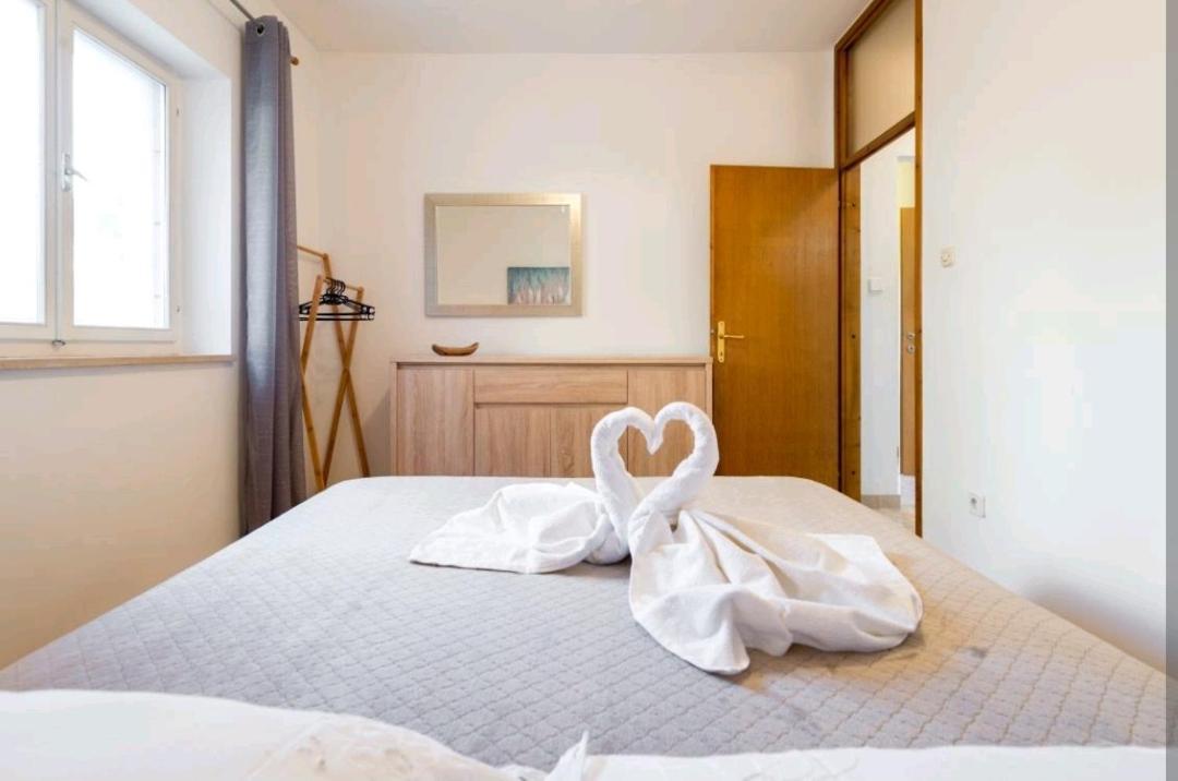 Apartments Siesta Sumartin Ngoại thất bức ảnh