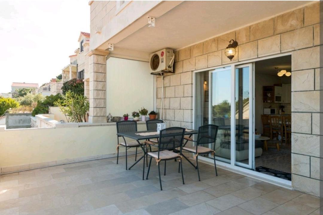 Apartments Siesta Sumartin Ngoại thất bức ảnh